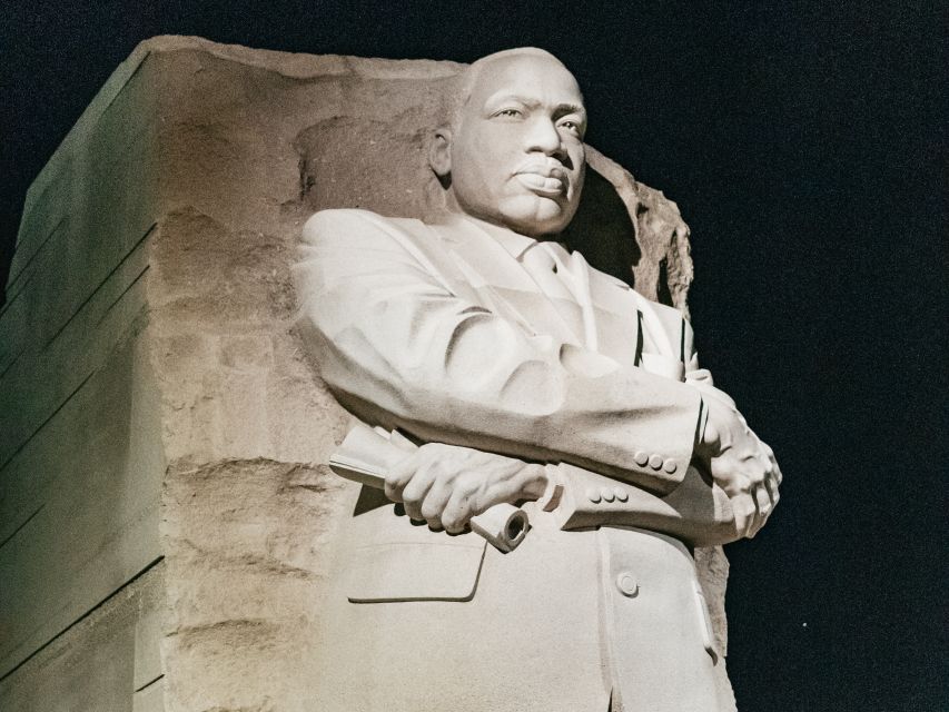 Washington DC: Monuments by Moonlight Nighttime Trolley Tour - Stop two: FDR and Martin Luther King Jr. Memorials