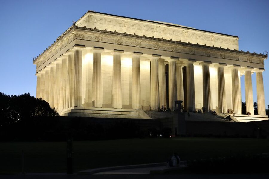 Washington DC: Monuments by Night Bike Tour - The Tidal Basin: Jefferson, FDR, and Martin Luther King Jr.