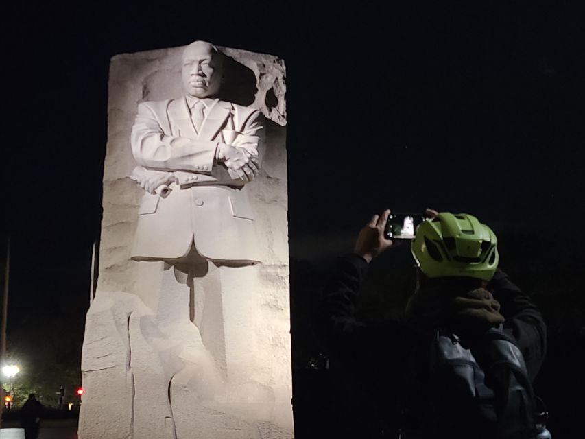 Washington DC: Monuments by Night Bike Tour - Starting near the US Navy Memorial Plaza