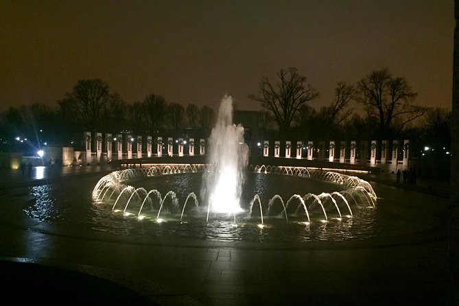 Washington DC Narrated City Tour - Vietnam Veterans Memorial and the Nurses Memorial