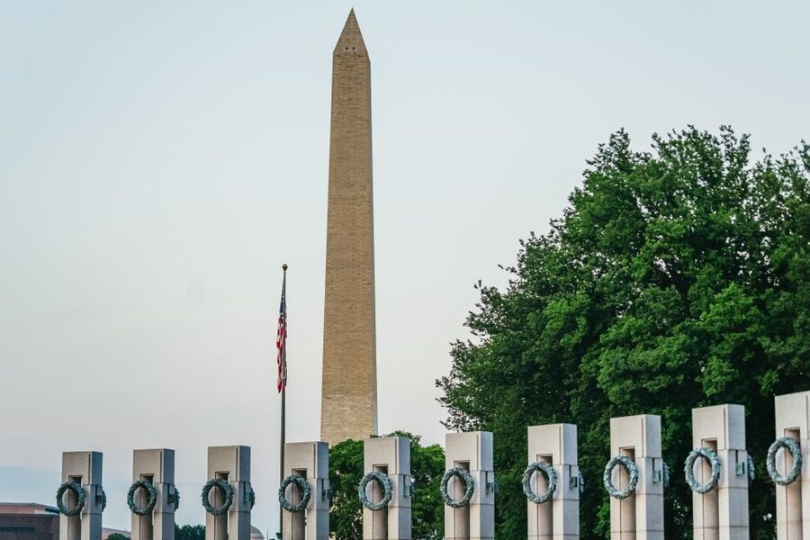 Washington DC: National Mall Night Bus Tour - Bus comfort, weather, and what to bring