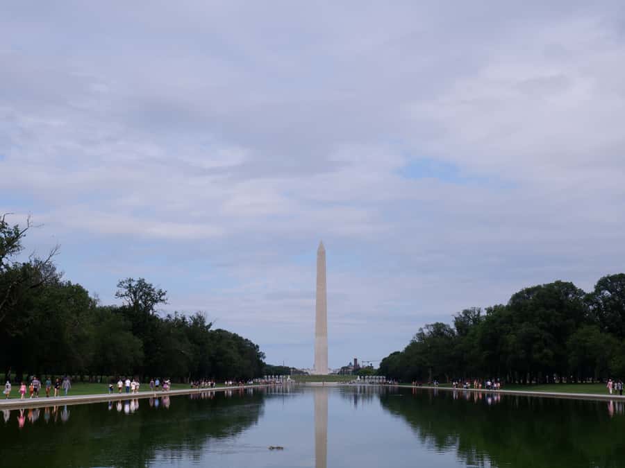 Washington DC: National Mall Walking Tour - The WWII Memorial and the cost of war