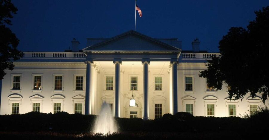 Washington DC: Night Tour with 10+ Stops, Admission Tickets - Why Washington looks better after dark