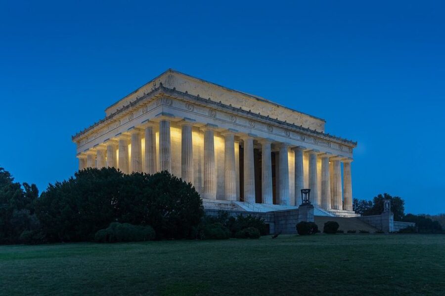 Washington DC: Night Tour with 10+ Stops, Admission Tickets - Lincoln Memorial: the tour’s strongest visual moment
