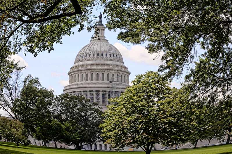 Washington DC: Nighttime Express Sightseeing Tour - The Jefferson, King, and Roosevelt memorials