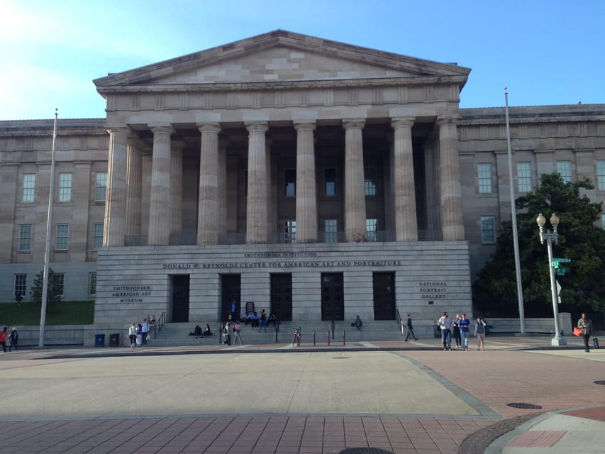 Washington DC: Nighttime Express Sightseeing Tour - The World War II, Vietnam, and Korean War memorials