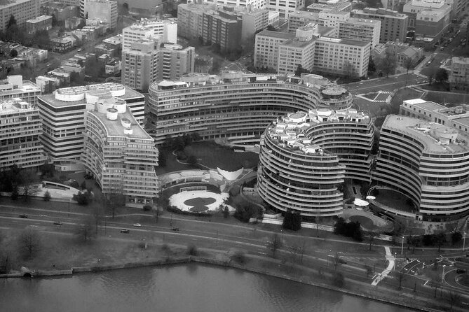 Washington DC Political Scandals and True Crime Night-Time Tour - Why scandal makes DC more interesting after dark