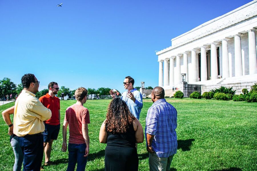 Washington, DC: Private National Mall Walking Tour - The Smithsonian museums from the outside