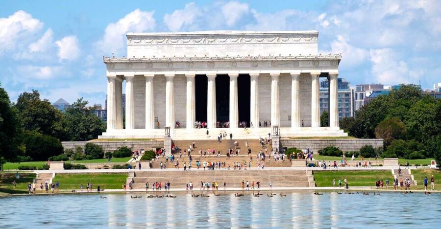 Washington DC: Private Tour with Luxury Vehicle - Lafayette Square and the White House