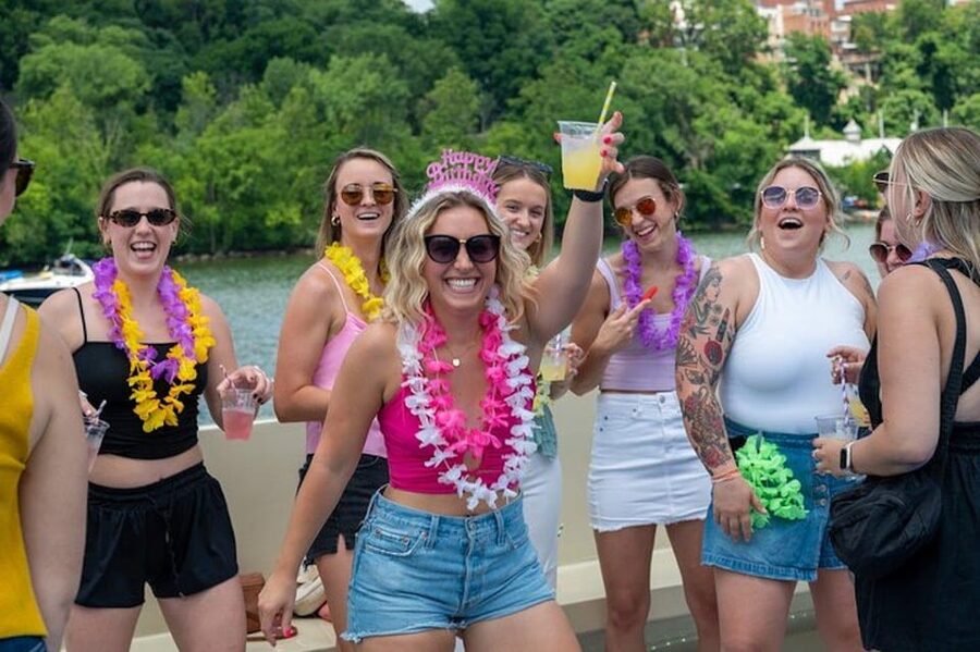 Washington DC: Sightseeing Brunch Cruise with Open Bar - A Brunch Cruise With Washington as the Backdrop