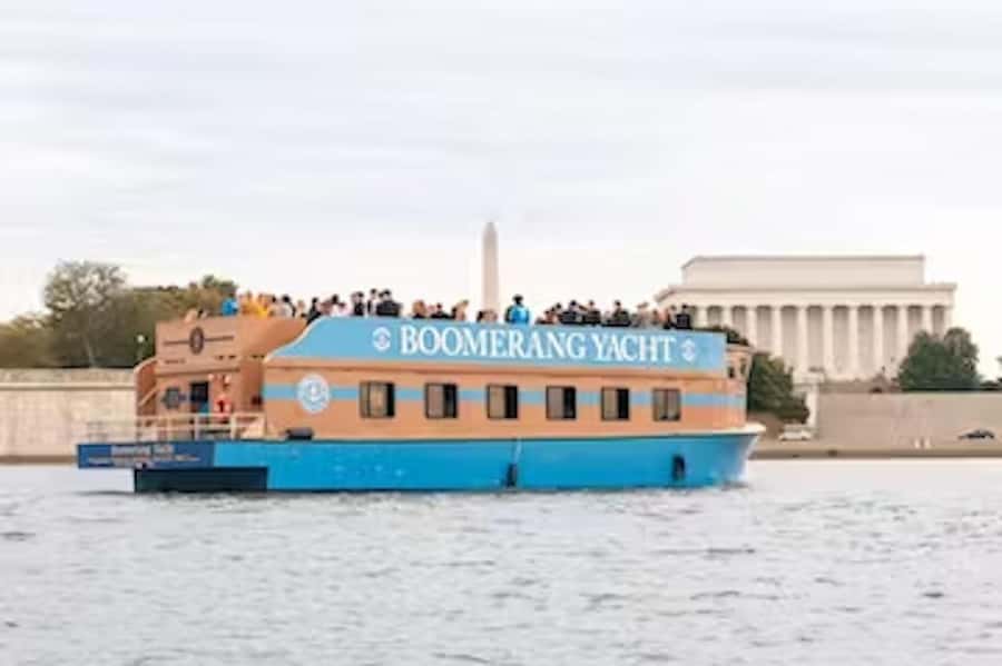 Washington, DC: Sightseeing Cruise on the Potomac River - How the Audio Commentary Changes the Ride