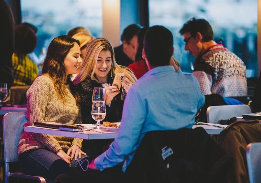 Washington, DC: Thanksgiving Day Lunch Cruise - The buffet: a holiday meal without kitchen duty