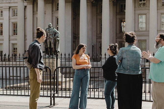 White House at Night: Scandals, Murder, Politics Adults Only Tour - St. John’s Church and the opening stories
